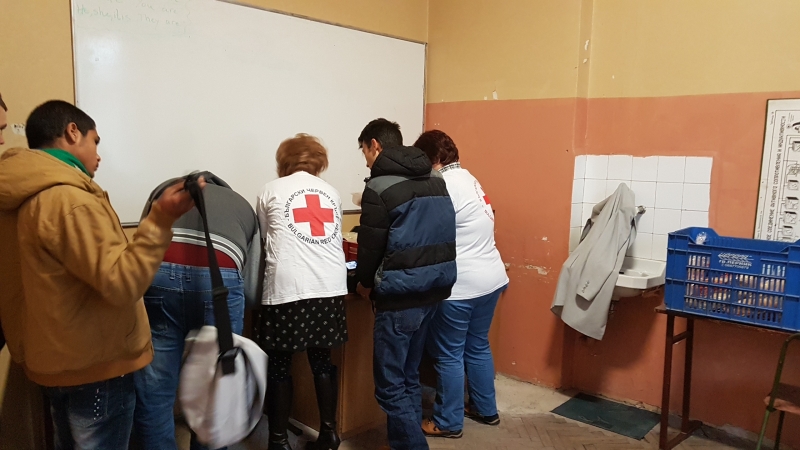 Започна предоставянето на топъл обяд на 60 възпитаници на Професионалната