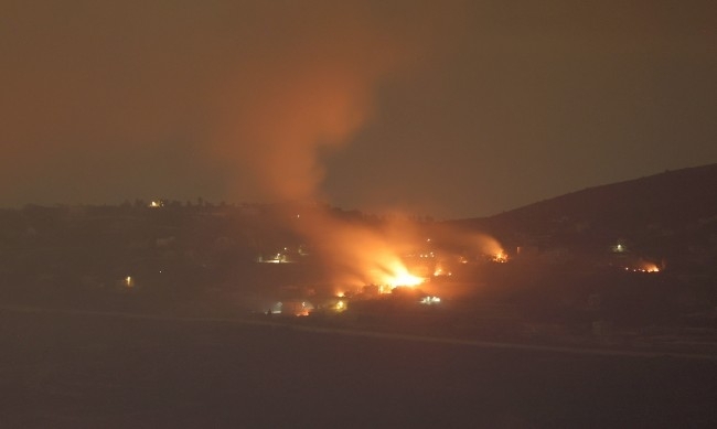 Израел в момента провежда ограничени операции в съседен Ливан съобщи