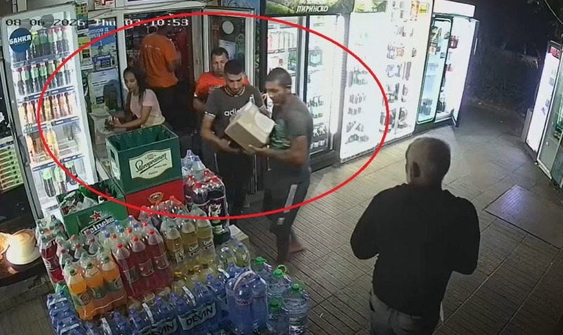 Пиянски изцепки в Монтана! Роми откраднаха кашони с бира от денонощен магазин, търсят ги /снимка+видео/
