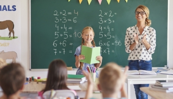 Вторият учебен срок за учениците започва утре Изцяло присъствено ще