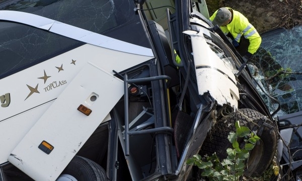 Най малко 23 войници са ранени в катастрофа близо до сръбския