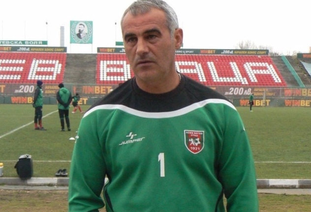 Треньорът на Ботев Враца Сашо Ангелов ще определи съдбата на