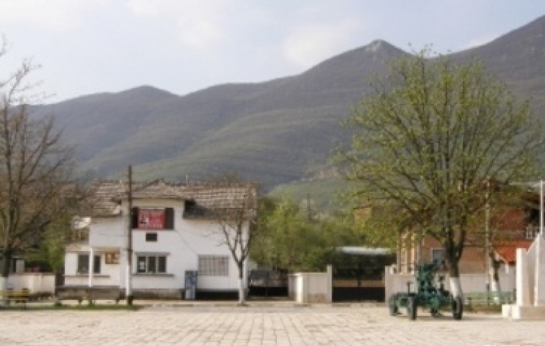 С апел излязоха от кметството във врачанското село Бели извор