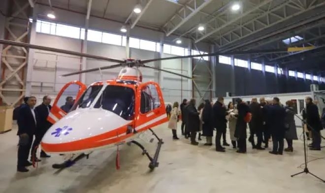 Първият хеликоптер който пристигна у нас трябваше вече да е