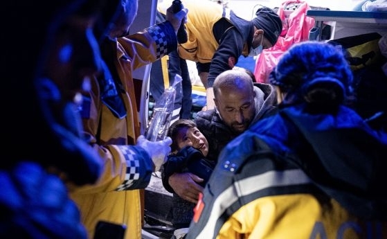 Вторичен трус удари Турция Първият трус със сила 6 4 по скалата