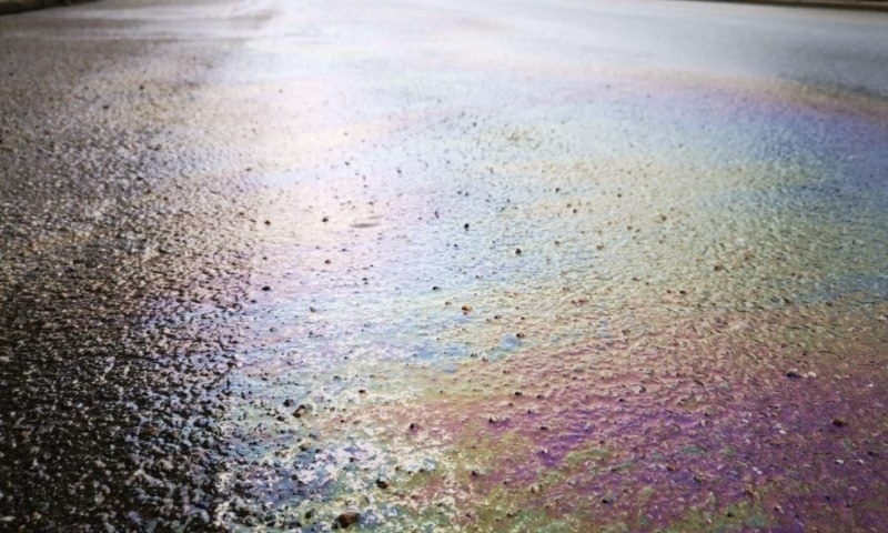 Катастрофа е превърнала пътя Враца Вършец в пързалка заради разлято