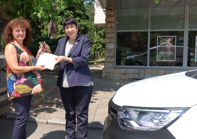 Кметът на Берковица Димитранка Каменова връчи ключове за чисто нов