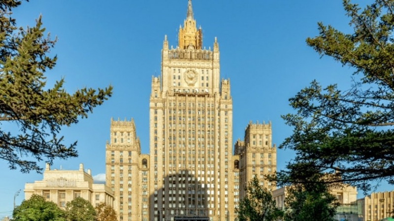 Министерството на външните работи на Русия съобщи че експулсира двама