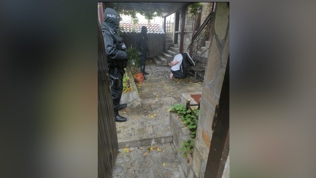 Полицията е влязла в дома на кметицата на Симеоновград Милена