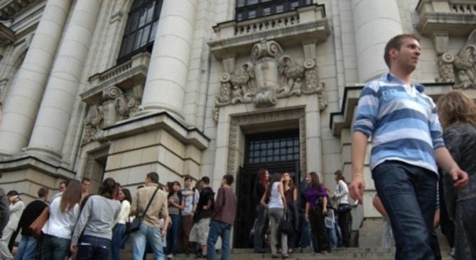 Германски работодатели търсят български студенти за работа през следващото лято