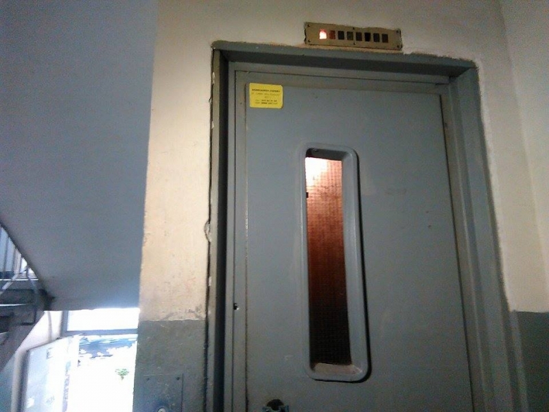 Повече от 90 000 асансьора в България са технически неизправни съобщиха