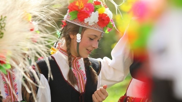 Православната църква отбелязва днес църковния празник Лазаровден който е с