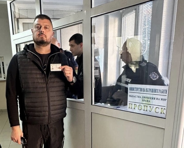 Николай Бареков в ОД на МВР Враца обяснява за мутрите на Пеевски Квиц и Данчо Пръча