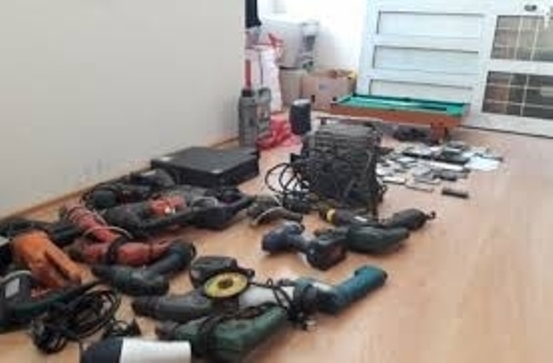 Инструменти и уреди задигнаха двама апаши от имот във Врачанско