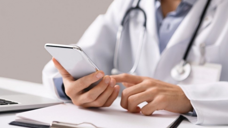 Хартиените рецепти ще се издават и обработват до края на