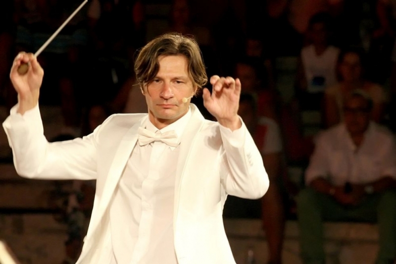 Симфониета Враца кани на концерта Гости от Америка който ще