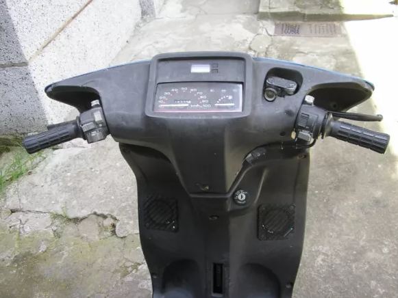 Хванаха младеж да юрка скутер без номера във Врачанско това