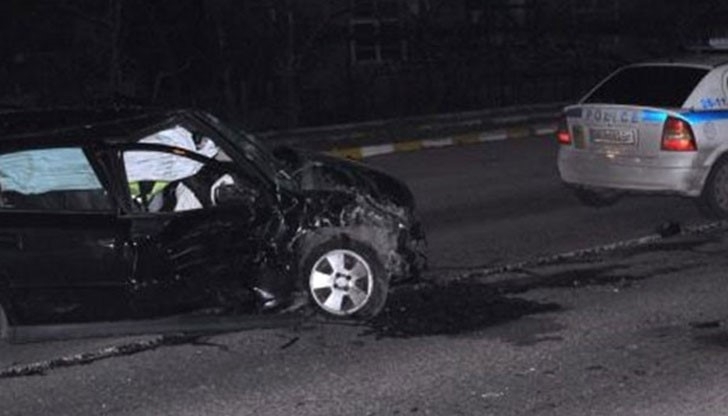 Пиян мъж е катастрофирал с колата си край Монтана съобщиха