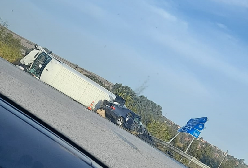 Двама души пострадаха в тежка катастрофа на Е 79 във Видинско