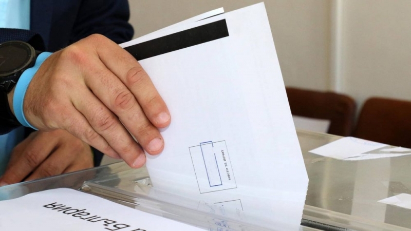 1860 души са имащите право на глас тази неделя на