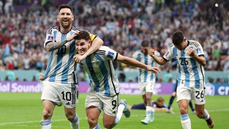 Запален фен на националния отбор на Аржентина отвлече автобус от