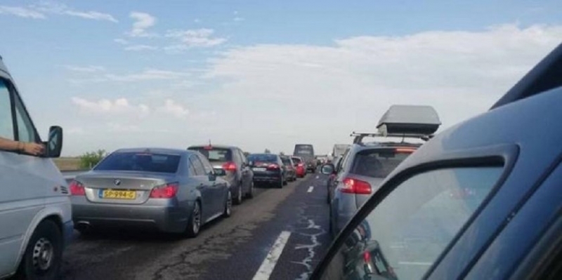 Столичани в повече: Прибирайте се по Подбалканския, АМ „Тракия“ е ад