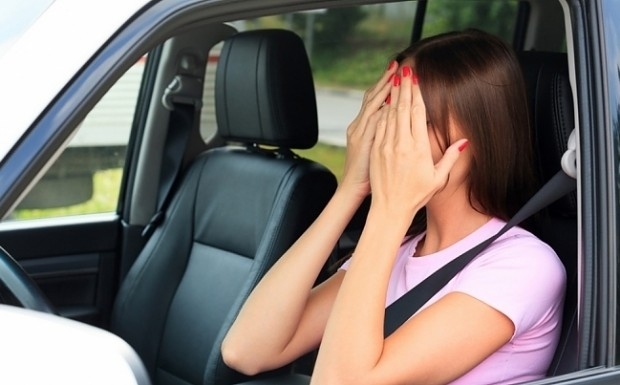 Полицаи са хванали жена без книжка зад волана в Мизия