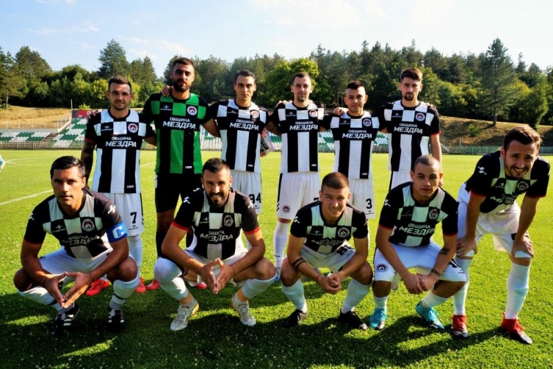 Локомотив Дряново загуби от Локомотив Мездра с 1 2 в среща