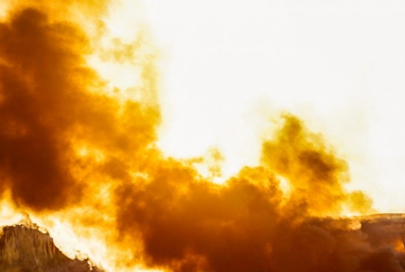 Около 500 души бяха евакуирани в сряда след пожар в луксозен