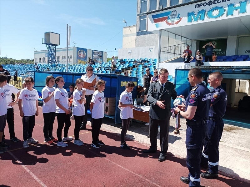 Отборът на Второ СУ Никола Йонков Вапцаров в Монтана спечели ХХII областно състезание на