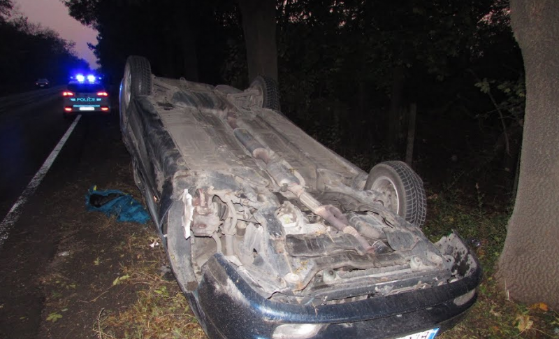 Апаш катастрофира с крадена кола във Врачанско съобщиха от пресцентъра