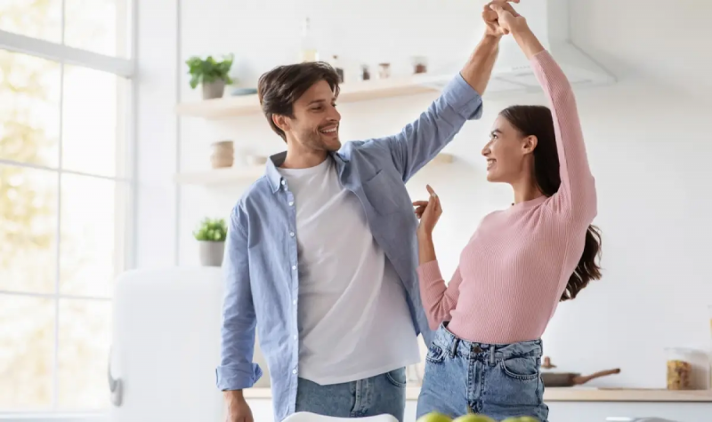 Независимо дали свързващото звено при една двойка е сексуалното привличане