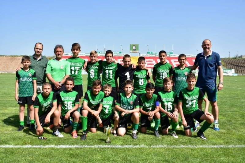 Състезатели от четири футболни отбора взеха участие в турнира Ботеви