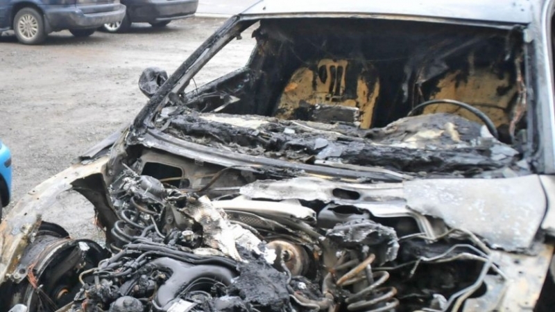Полицията в Монтана изяснява причините за пожар в лек автомобил