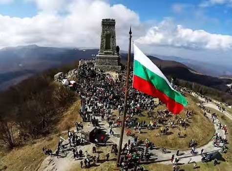 България отбелязва днес 142 години от освобождението си Честваме националния