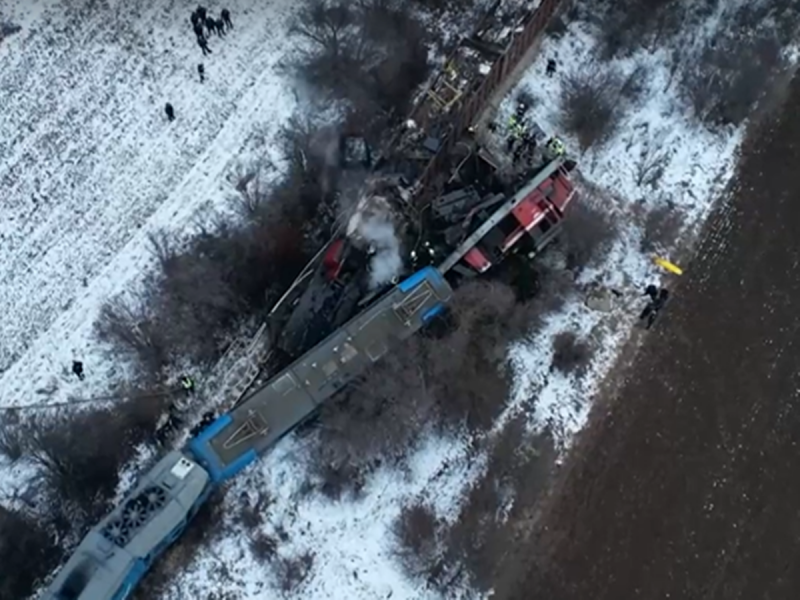 В много тежко състояние остава 59 годишният мъж който пострада при