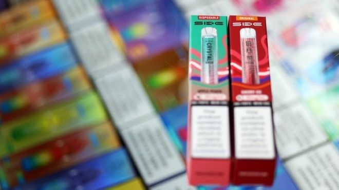 Великобритания спира продажбата на вейпове след тревожни данни