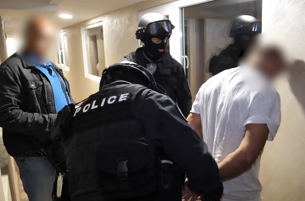 Разбиха престъпна група за разпространение на оръжия в София Видин