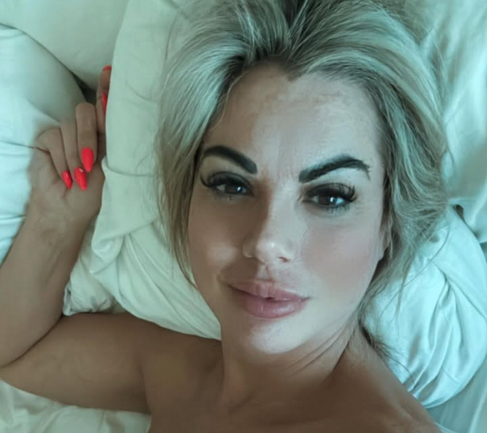 Адисън Джеймс е актриса от филмите за възрастни която живее