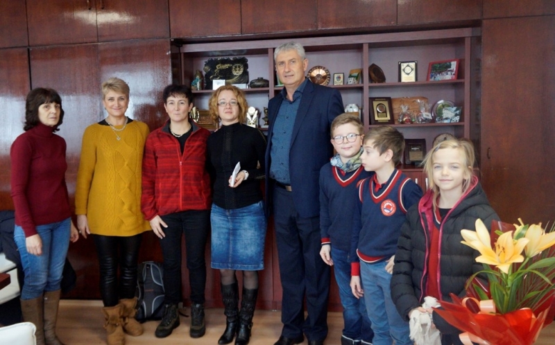 Инициативата започва още през месец ноември когато в общинска администрация