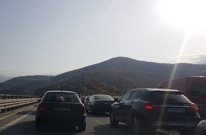 Не тръгвайте за София през автомагистрала Хемус тъй като традиционното