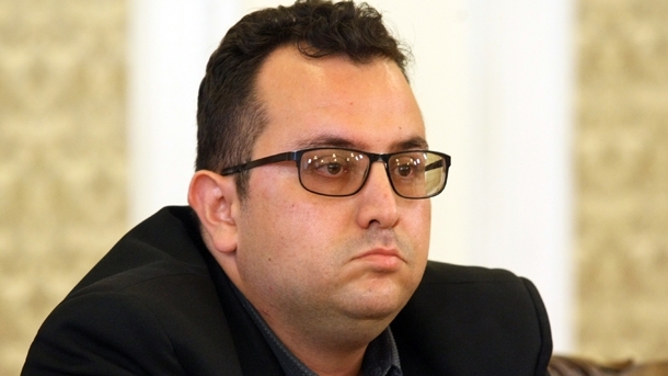 Малката коалиция трябва да има 2 или 3 места в