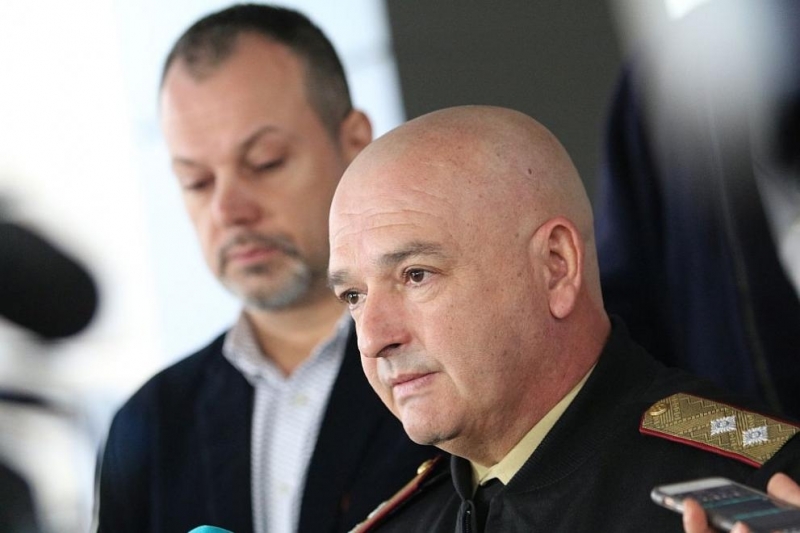 Три деца на възраст 4 7 и 11 години са