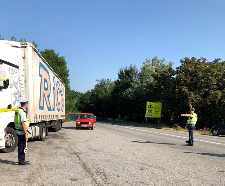 Съвместна специализирана операция по метода Широкообхватен контрол бе проведена вчера