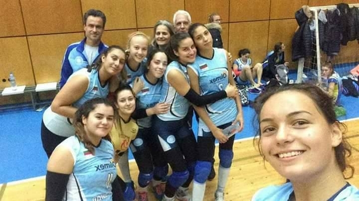 Девойките старша възраст на Волейболен клуб Бдин Вида записаха четири победи от