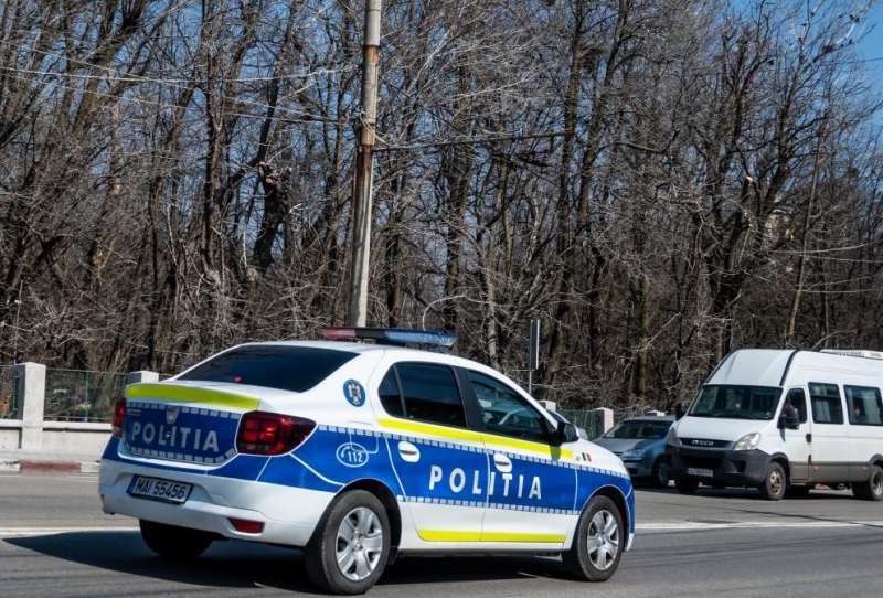 Румънски полицаи и прокурори от Дирекцията за разследване на престъпленията