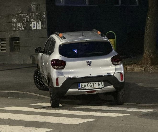 Пореден нагъл шофьор ядоса врачани с паркирането си научи агенция