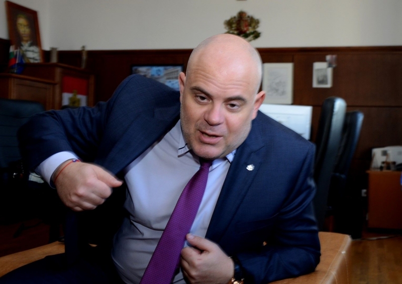Велизар Енчев: Ето недосегаемите, на които Иван Гешев няма да посегне