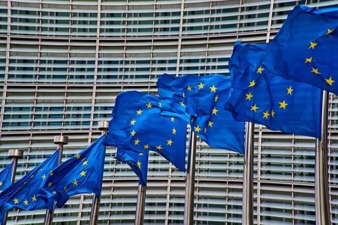 Европейският съюз одобри окончателното на ниво министри оспорвано законодателство изискващо