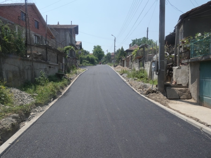 Ремонтът на предвидените за тази година 25 улици в Лом